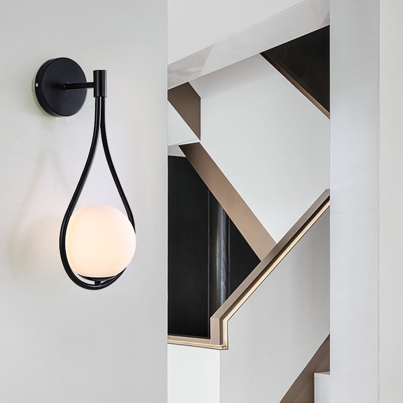 Aplique de pared Selene de vidrio opal, detalle del acabado