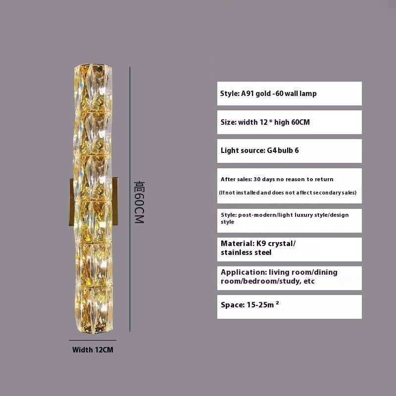 Aplique de pared Rivo de cristal lineal, en un dormitorio de estilo