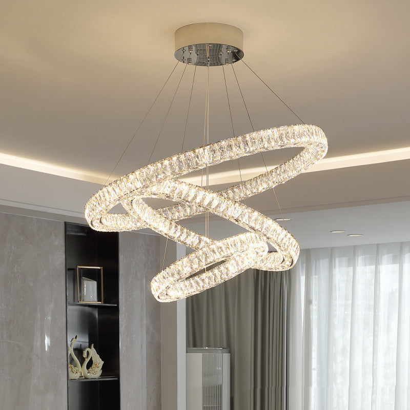 Araña Halo de cristal K9, en un ambiente residencial acogedor