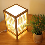 Lámpara de mesa Shoji de bambú, integrada en la decoración del hogar