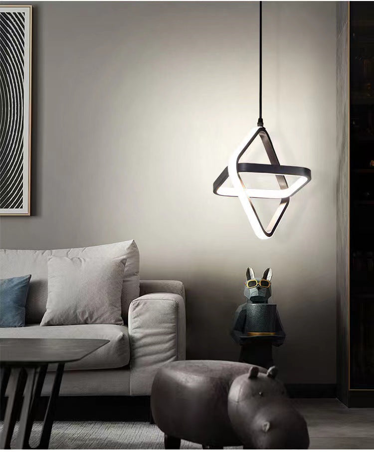 Lámpara colgante Aro de aluminio LED, en un ambiente residencial acogedor