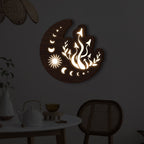 Lámpara colgante decorativa Luna de madera de tilo, encendida creando luz cálida